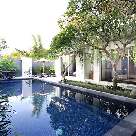 Kedonganan Beach Villa Jimbaran  Exterior photo